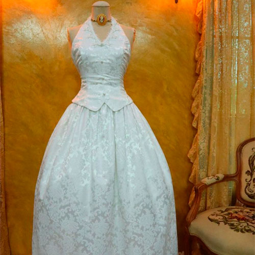 Продаю свадебные платья Ларедо
